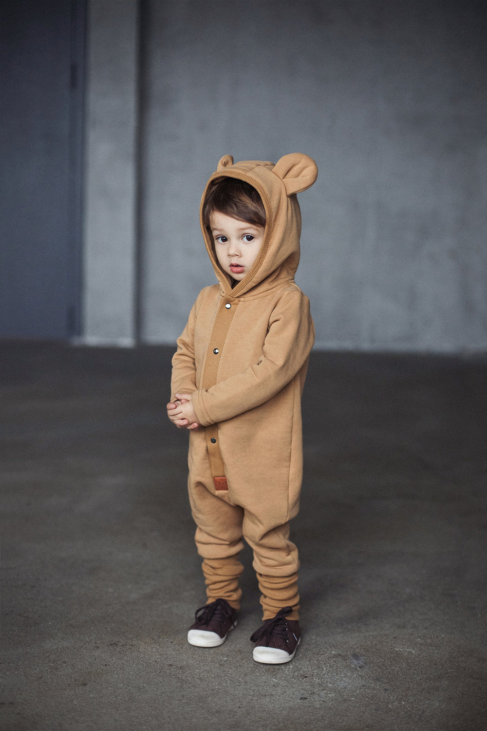 Jumpsuit mit Ohren für Babys und Kinder – Senfgelb – Produktbild 3