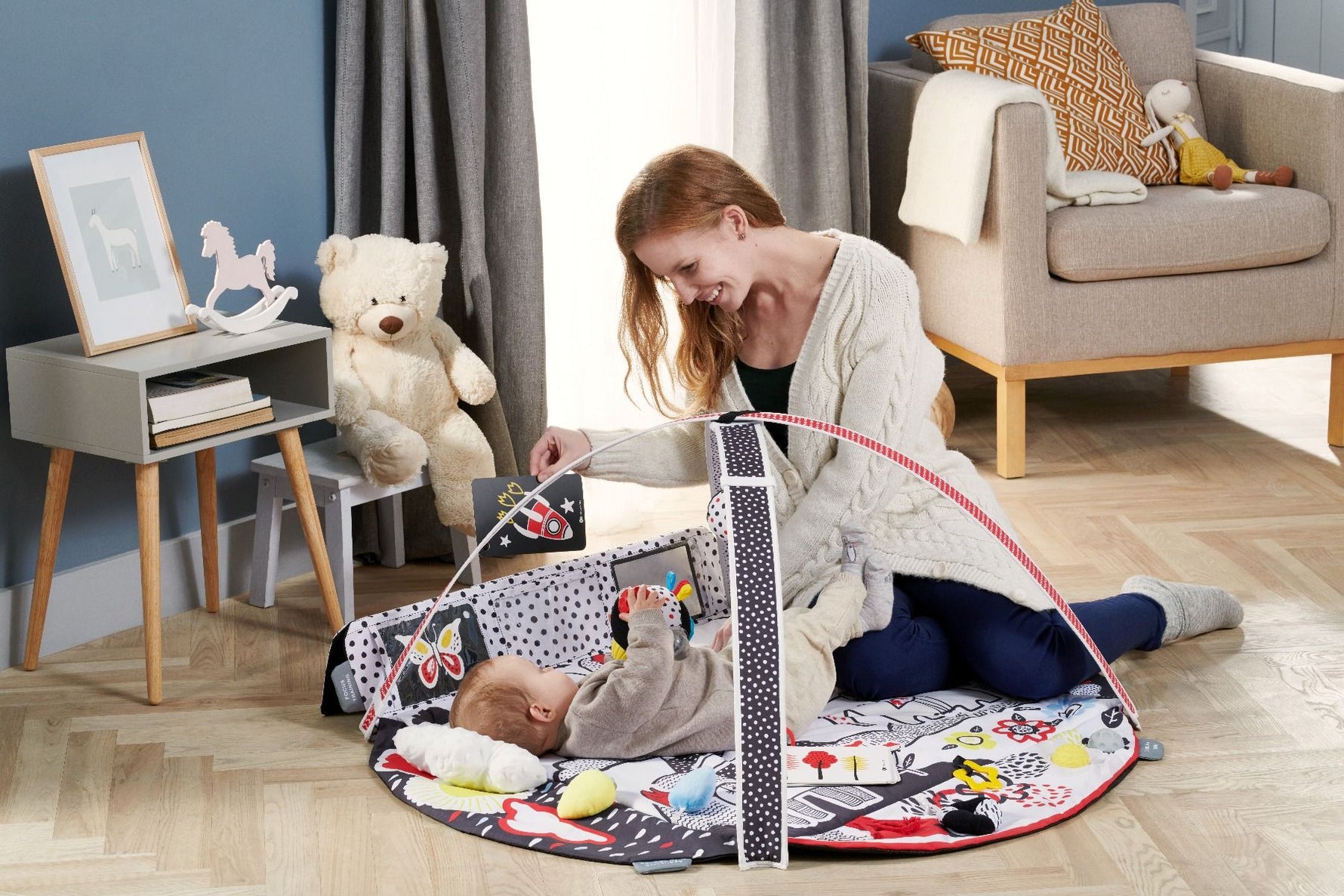 2-in-1-Baby-Spielmatte und Bällebad 4Smart – Produktbild 4