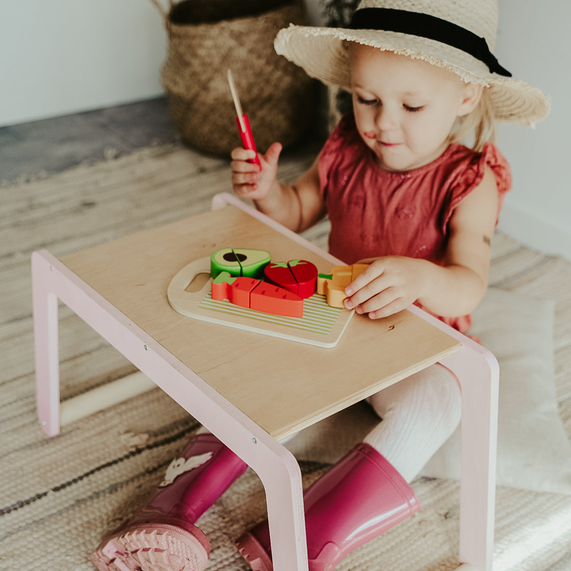 Ewart Woods Kindertisch „Bauernhof-Tisch“ aus Birkenholz – kleiner Maltisch & Kinderschreibtisch