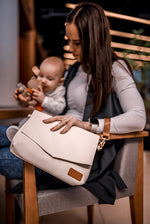 Baby-Zubehörtasche Cappuccino – Leichte Wickeltasche Handtasche mit Riemen – Produktbild 3