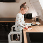 STEP’n’SIT® 2-in-1 Lernturm und Kindertisch – Grau – Produktbild 3