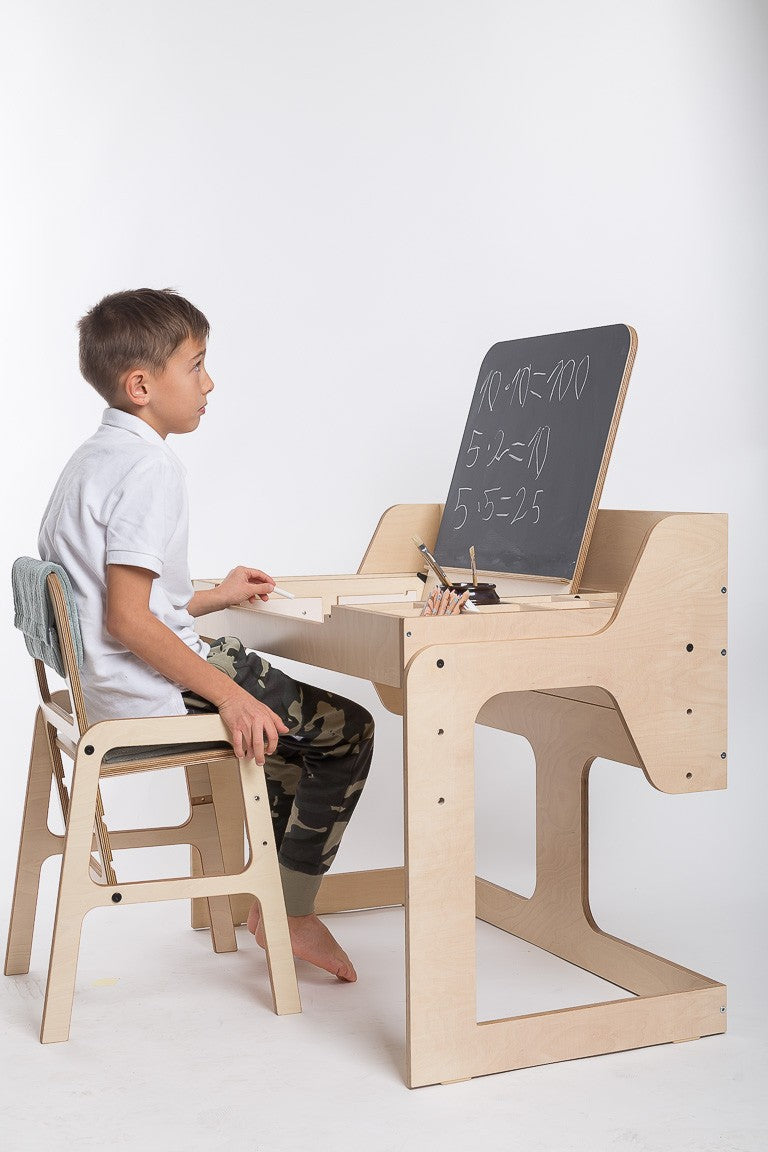 Luula Ergonomischer Mitwachs Stuhl „Mintgrün“ – Höhenverstellbarer Kinderstuhl aus FSC-Birke (3 bis 12 Jahre)