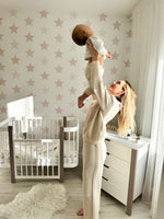 Babybett ELIN Cappuccino-Weiß – Mitwachsendes Beistellbett aus Buchenholz 120 x 60 cm – Produktbild 4