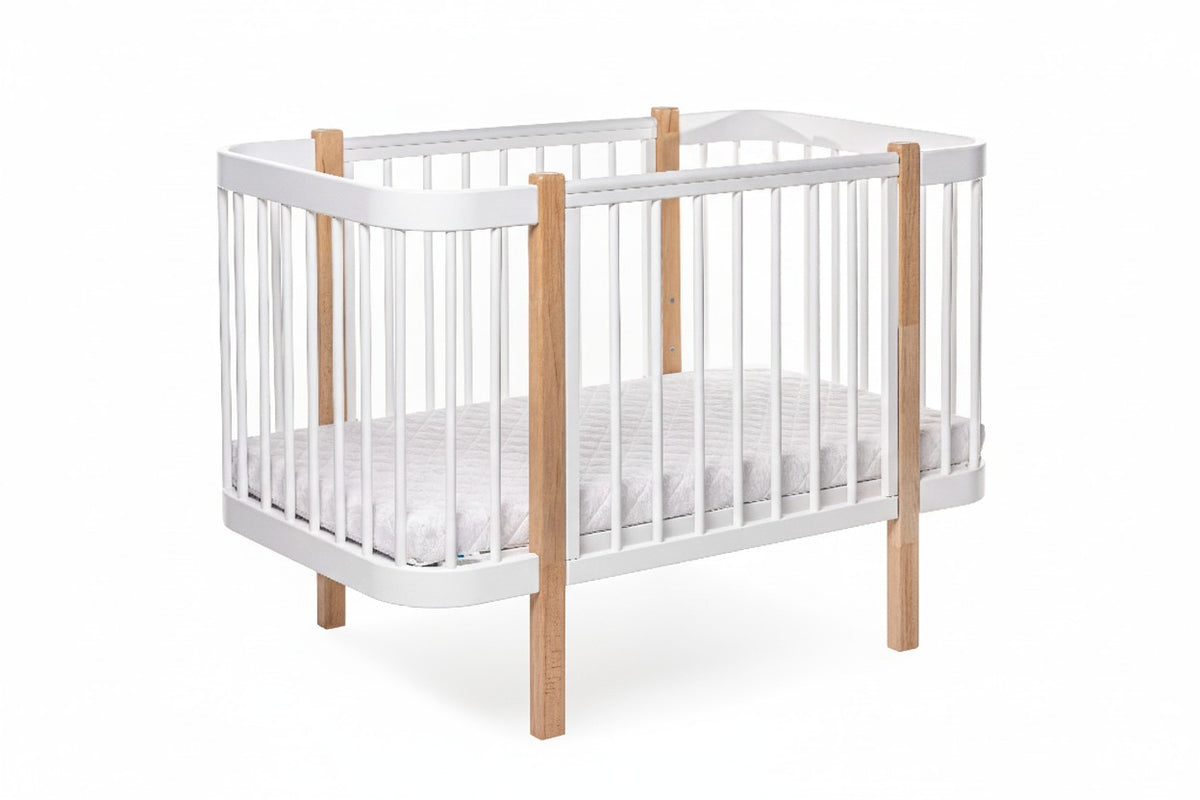 Babybett ELIN Natur-Weiß – Mitwachsendes Beistellbett aus Buchenholz 120 x 60 cm – Produktbild 4