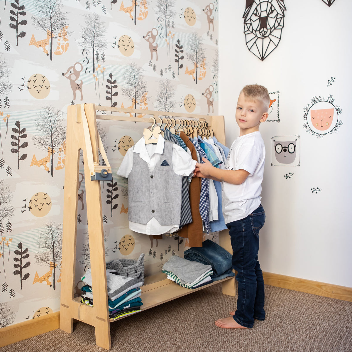 Montessori Kleiderständer für Kinder – Offene Holz-Garderobe aus Birkensperrholz – Produktbild 2