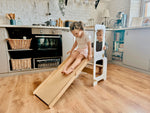 4-in-1-Lernturm mit Tafel und Rutsche – Produktbild 1