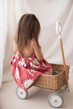 Kinder-Sommerkleid Sunshine – Baumwollkleid mit Sonnen-Print und verstellbaren Trägern – Produktbild 4
