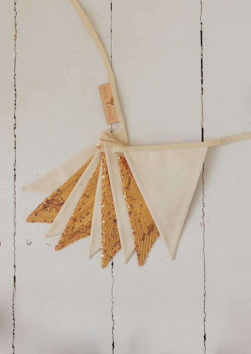 Pailletten-Girlande Gold und Beige – Dekogirlande aus OEKO-TEX Baumwolle fürs Kinderzimmer