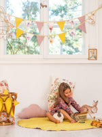 Girlande Wildblumen – Kinderzimmer-Girlande aus OEKO-TEX Baumwolle & Leinen
