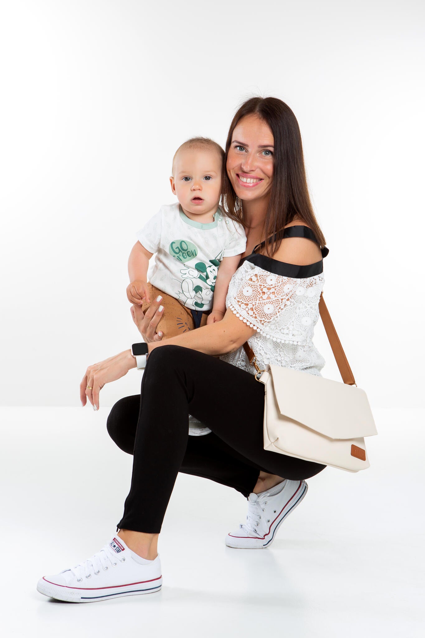 Baby-Zubehörtasche Cappuccino – Leichte Wickeltasche Handtasche mit Riemen – Produktbild 1