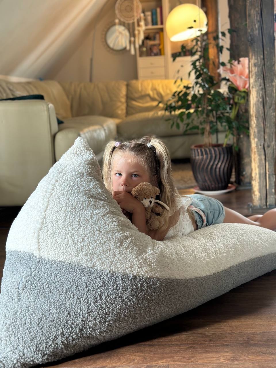 Premium Kinder Sitzsack Cloud Lamb Duo – Sherpa Liege & Sessel in Lammfell-Optik – Produktbild 1