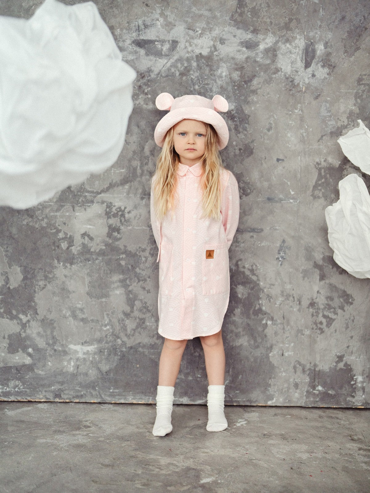 Kindermütze mit Ohren – Wellen auf Rosa – Produktbild 2