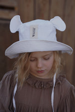 Kinder-Mütze mit Ohren – Weiß – Produktbild 1