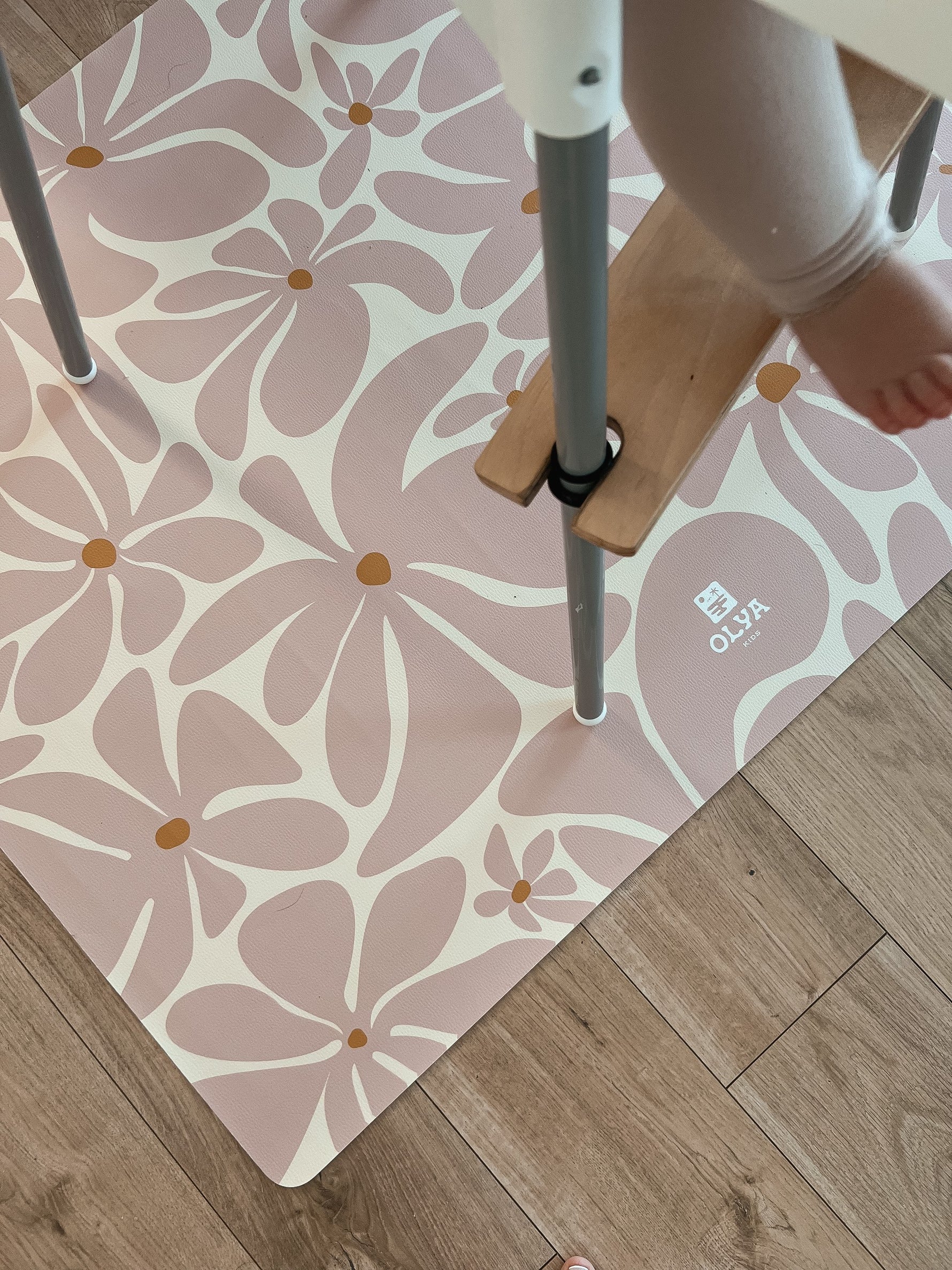 Wasserfeste Essensunterlage für Kinder – Daisy Rosa – Produktbild 4