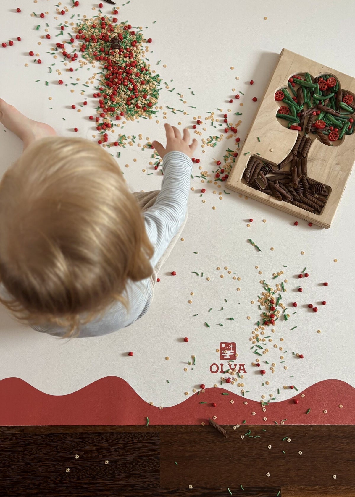 Wasserfeste Essensunterlage für Kinder – Roter Rahmen – Produktbild 1