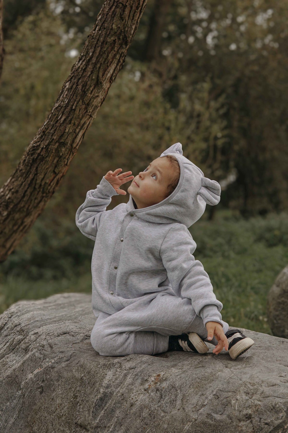 Baby-Jumpsuit Melange-Grau mit Ohren – Baumwoll-Overall für Herbst und Winter