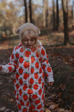 Winter-Jumpsuit Erdbeeren – Wasserdichter Kinder-Overall mit warmem Teddyfutter