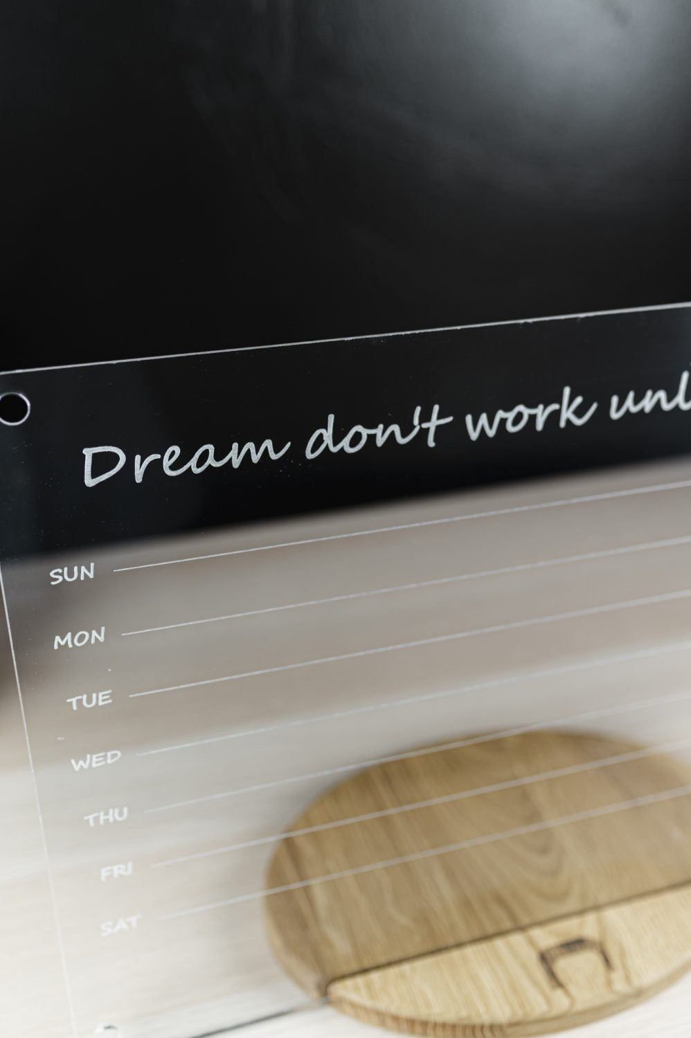 LUULA Acryl Schulplaner für Kinder – Transparentes Wochenboard für Hausaufgaben & Termine – Produktbild 3