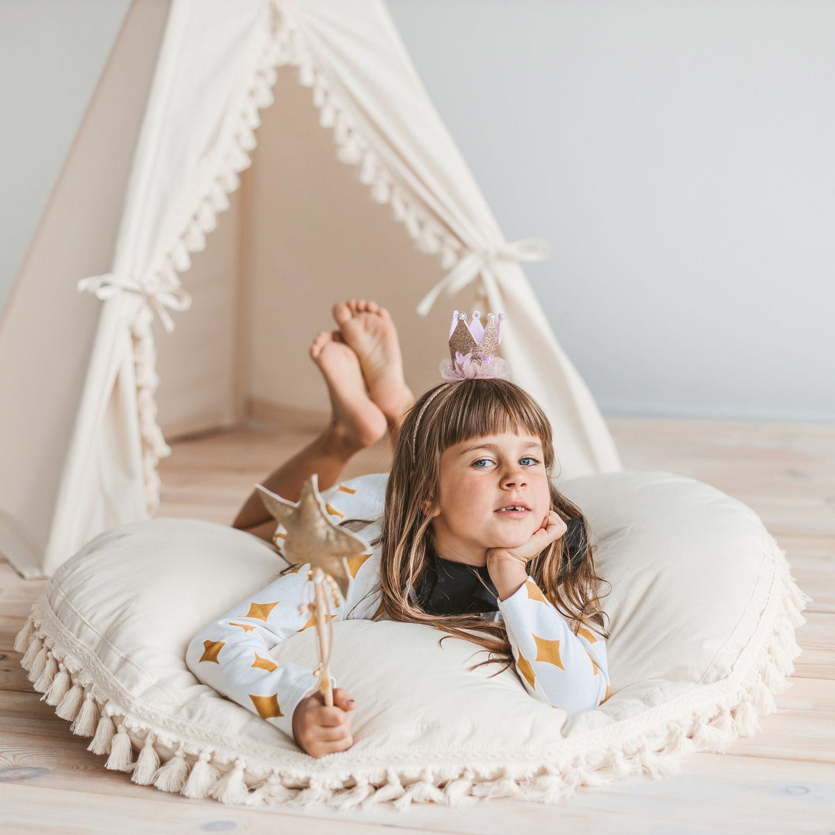 Boho Kids Teepee with Tassels – Ecru