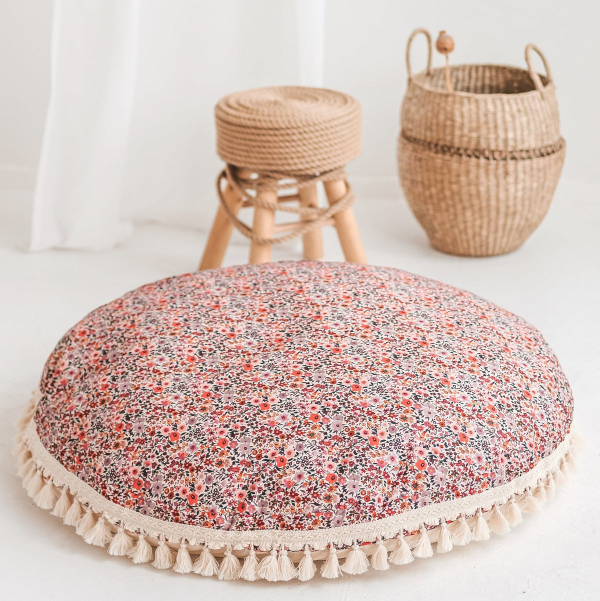 Large Floor Cushion with Tassels – Rose Floral, 100 cm