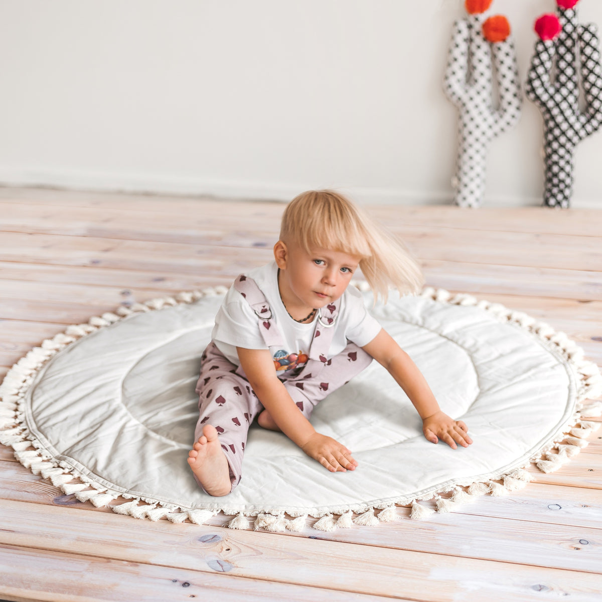 Padded Kids Play Mat with Tassels – Ecru, 115 cm