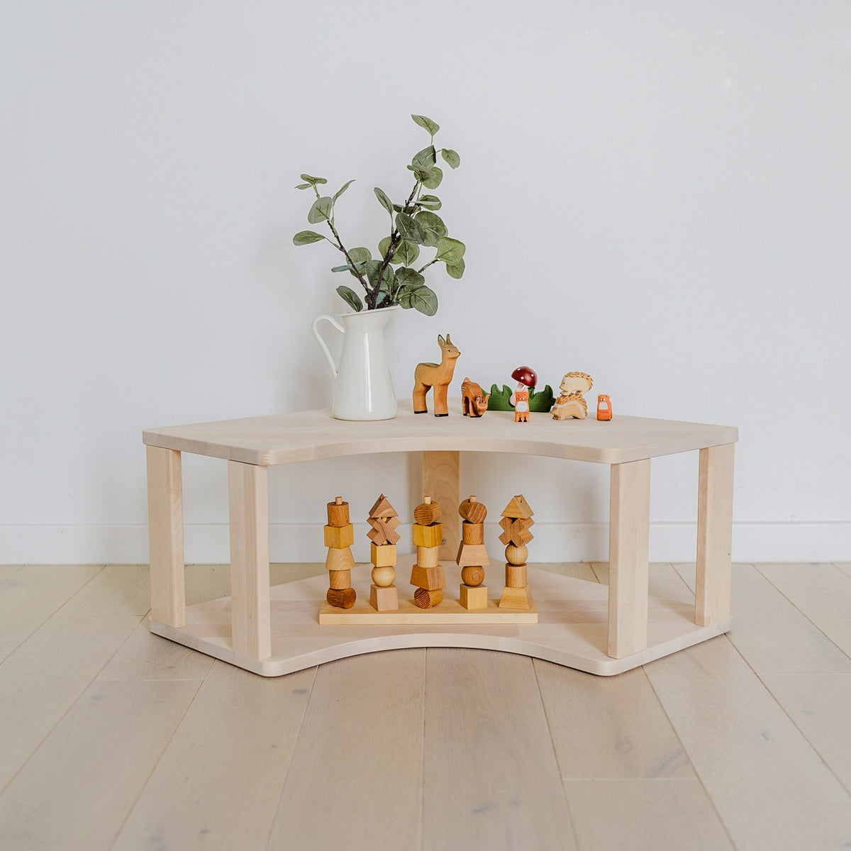 One Little Pine Modulares Montessori Eckregal (2 Ebenen) – Niedriges Massivholz Eckelement & Kinderregal aus FSC-Birke – Produktbild 1