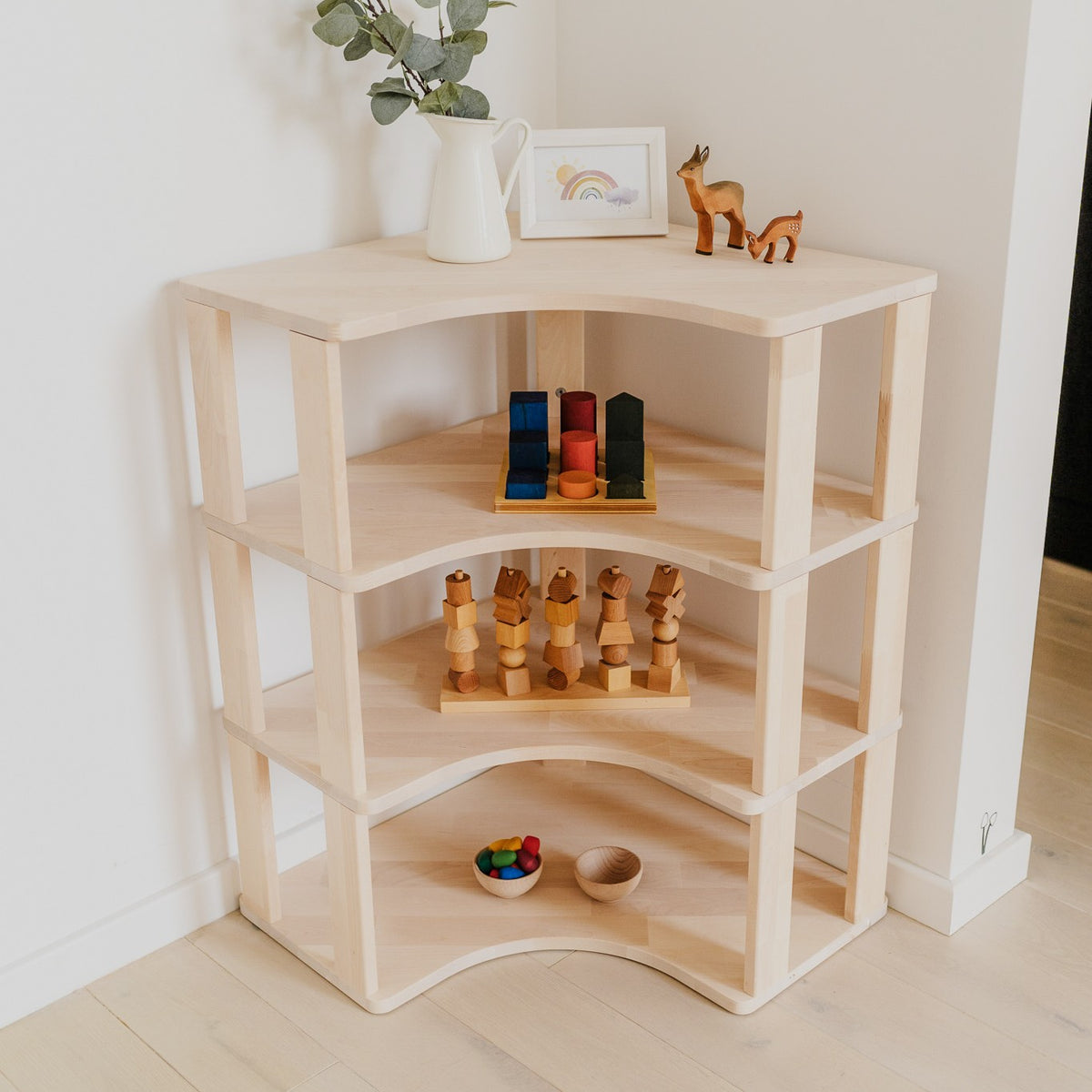 One Little Pine Modulares Montessori Eckregal (4 Ebenen) – Stabiles Massivholz Eckelement & Kinderregal aus FSC-Birke – Produktbild 1