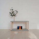 Modulares Montessori-Regal Straight Mini – 2 Ebenen – Hellgrau / klares Öl – Produktbild 1