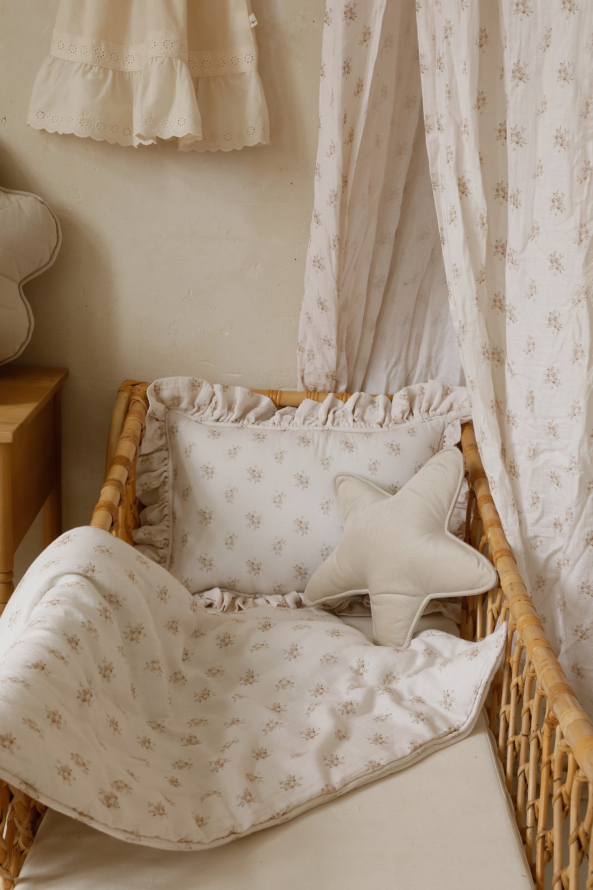 Musselin Babydecken-Set Boho Flowers – Babydecke & Kissen aus Baumwolle – Produktbild 1