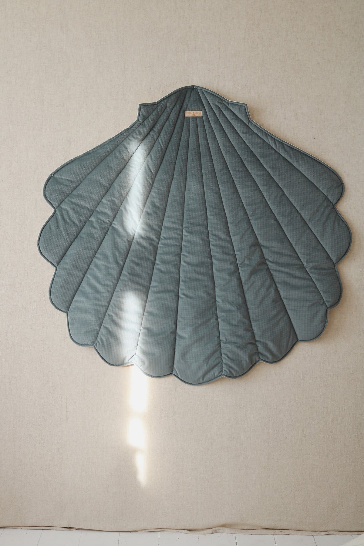 Muschel-Spielmatte aus Bio-Baumwolle und Samt – Blau – Produktbild 4