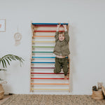 Pikler Dreieck mit Sprossenwand-Erweiterung – Regenbogen Kletterdreieck für Kinder – Produktbild 1