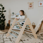 Pikler Dreieck aus Holz – Kletterdreieck für Kinder in Pastell-Farben – Produktbild 3