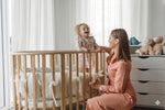 Rundes Babybett OLIN Natur mit Matratze – mitwachsendes Beistellbett aus Buchenholz – Produktbild 1