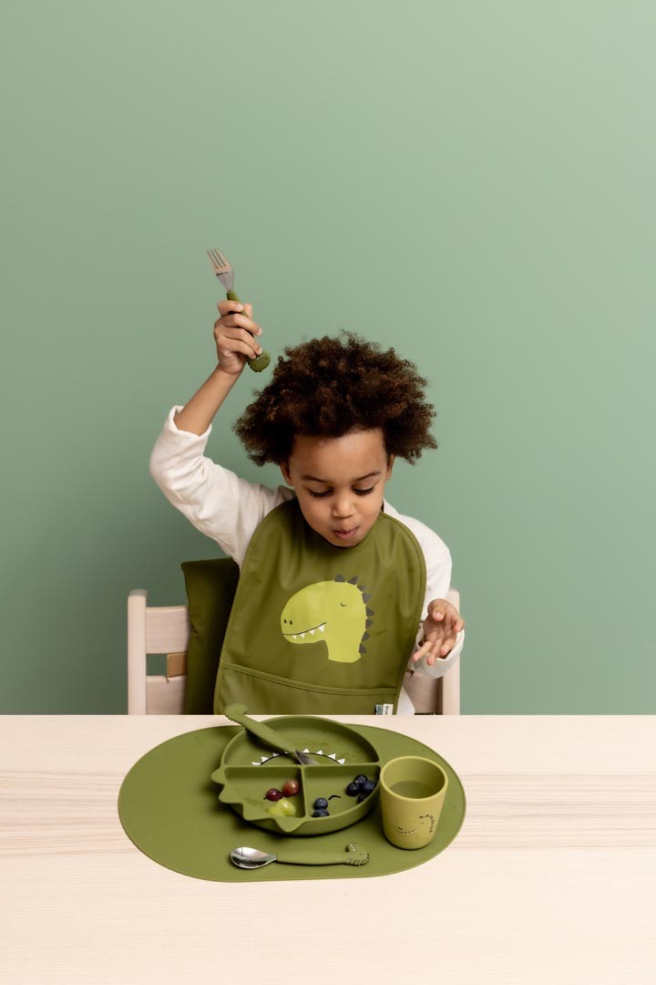 Silikon-Becher Mr. Dino 2er-Set – Baby Trinkbecher aus lebensmittelechtem Silikon ab 4 Monaten – Produktbild 2