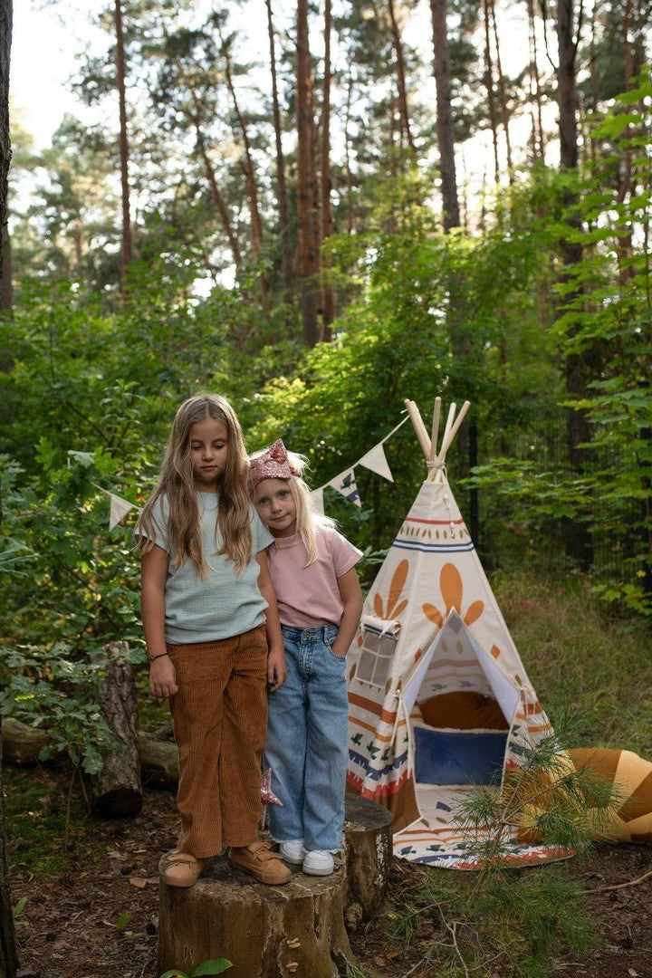 Kinder-Tipi Native Vibe – Kinder-Tipi aus OEKO-TEX Baumwolle mit Kiefernstangen