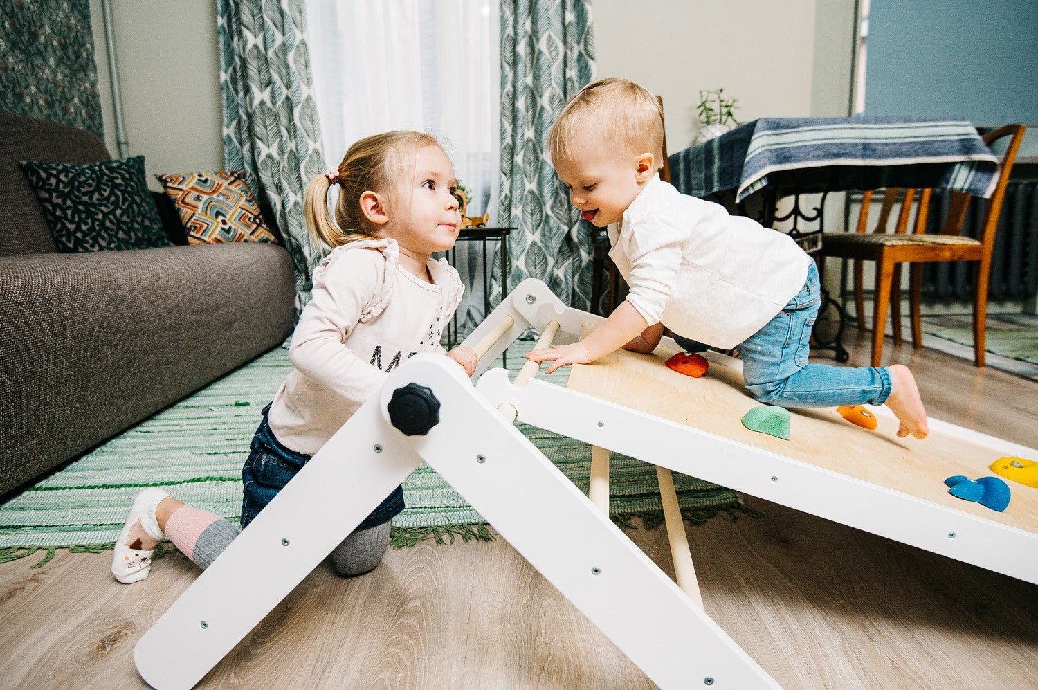 Pikler Dreieck 2-teilig aus Holz – Kletterdreieck für Kinder 2–7 Jahre – Produktbild 4