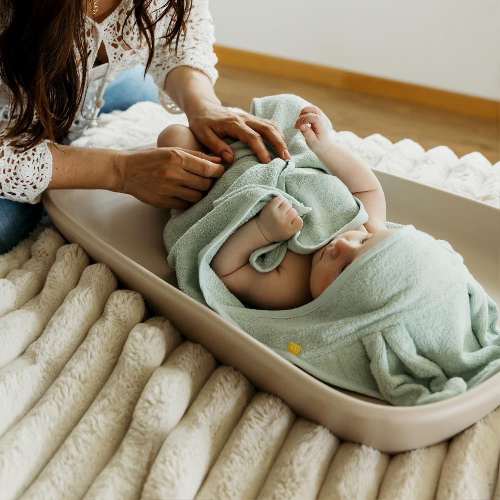 BATHY Hooded Baby Bath Towel – 75 × 75 cm