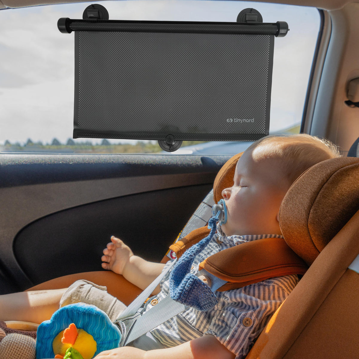 Car Window Roller Sunshade – 36 × 43 cm, Black