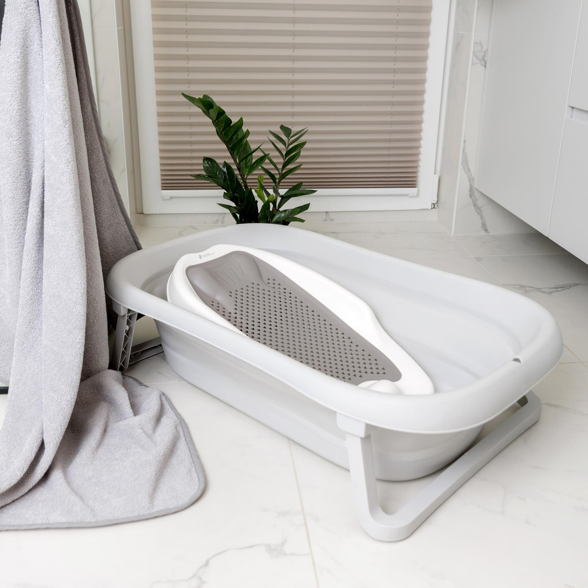 SEATY Foldable Baby Bath Seat – Grey