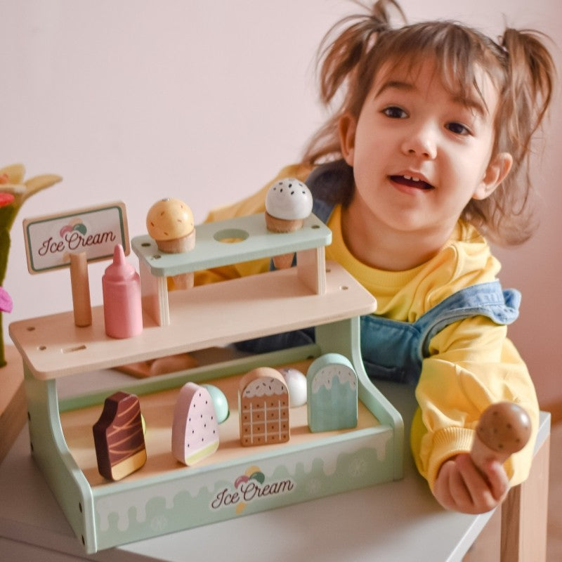 Montessori Eisstand aus Holz – 16-teiliges Spielzeug Eisset mit Magnet-Funktion – Produktbild 1