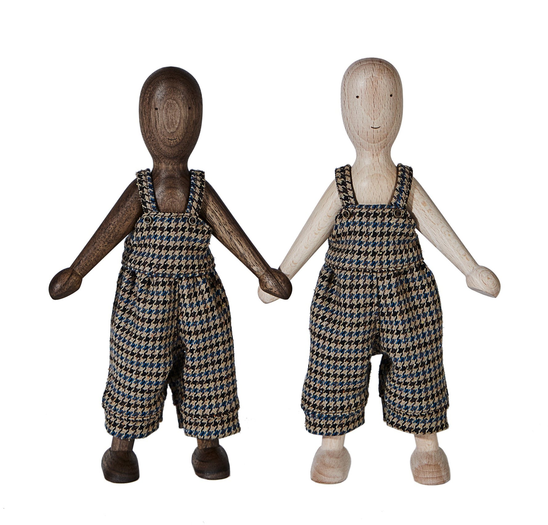 Walnusspuppe aus Holz mit Hose – Produktbild 1